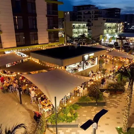 Select Alezzi Beach *