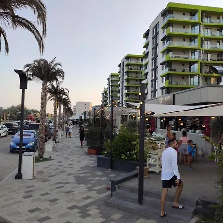 Select Alezzi Beach 아파트 Năvodari