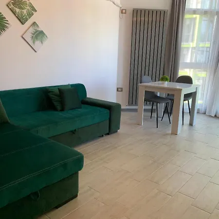 Select Alezzi Beach Apartament Năvodari